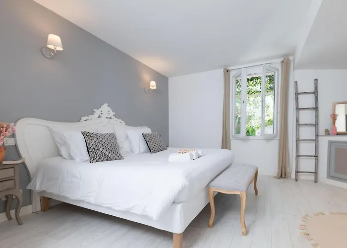 Azurenting - 5 - Juan-les-pins * Αντίμπ